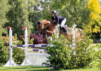 Bryony Crippin’s mega multitasker takes  Hickstead Novice title